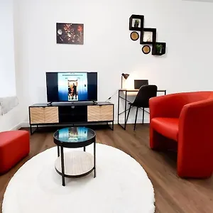 Beau T2 Hypercentre A La Cathedrale Appartement Quimper